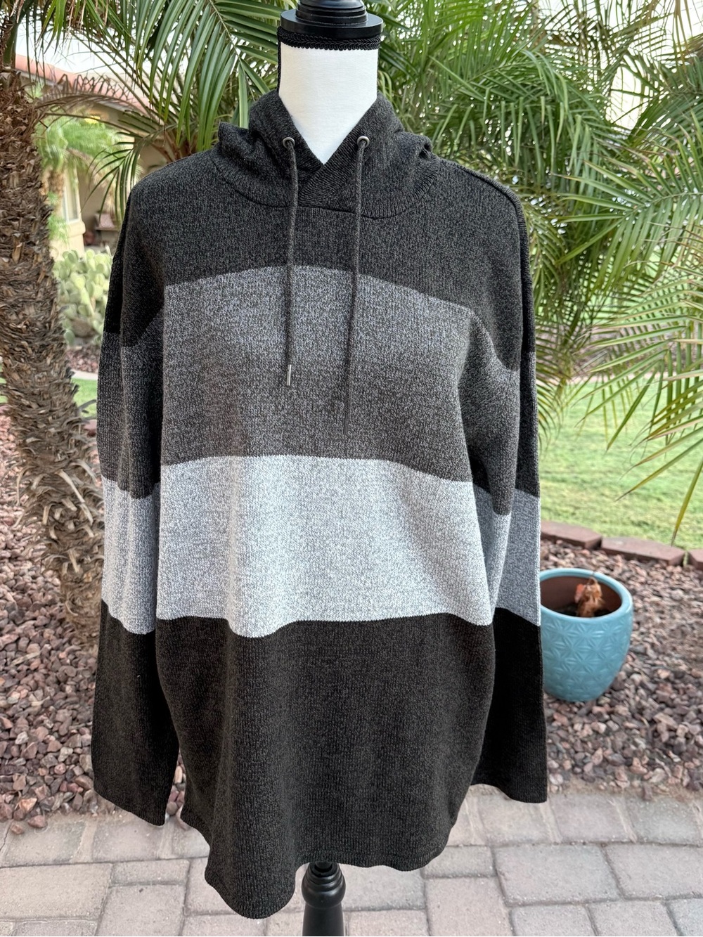 Retrofit Men's Hooded Stripe Pullover Shirt - Black & Gray - Size XXL - NWT